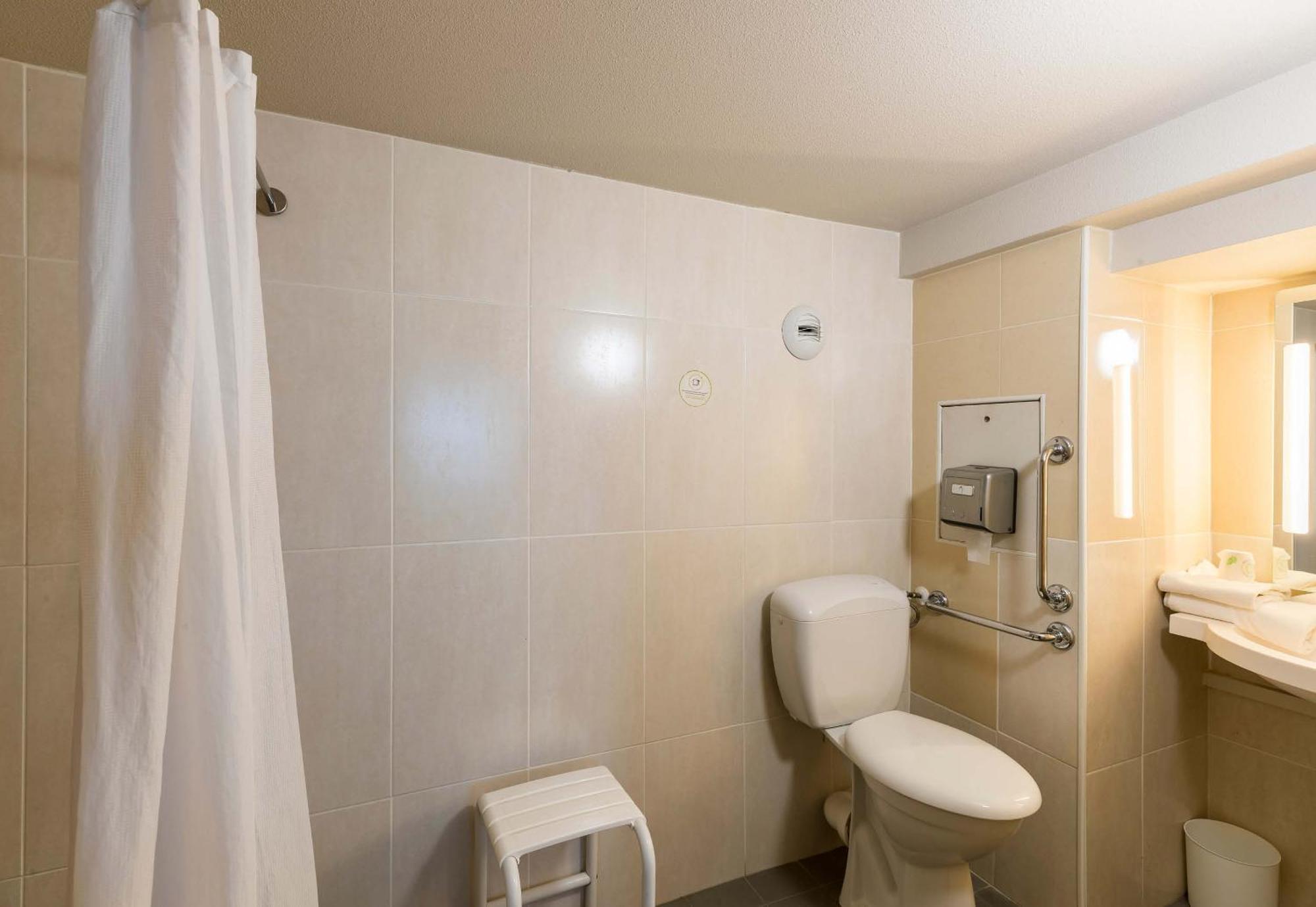 B&B Hotel Troyes Barberey Buitenkant foto