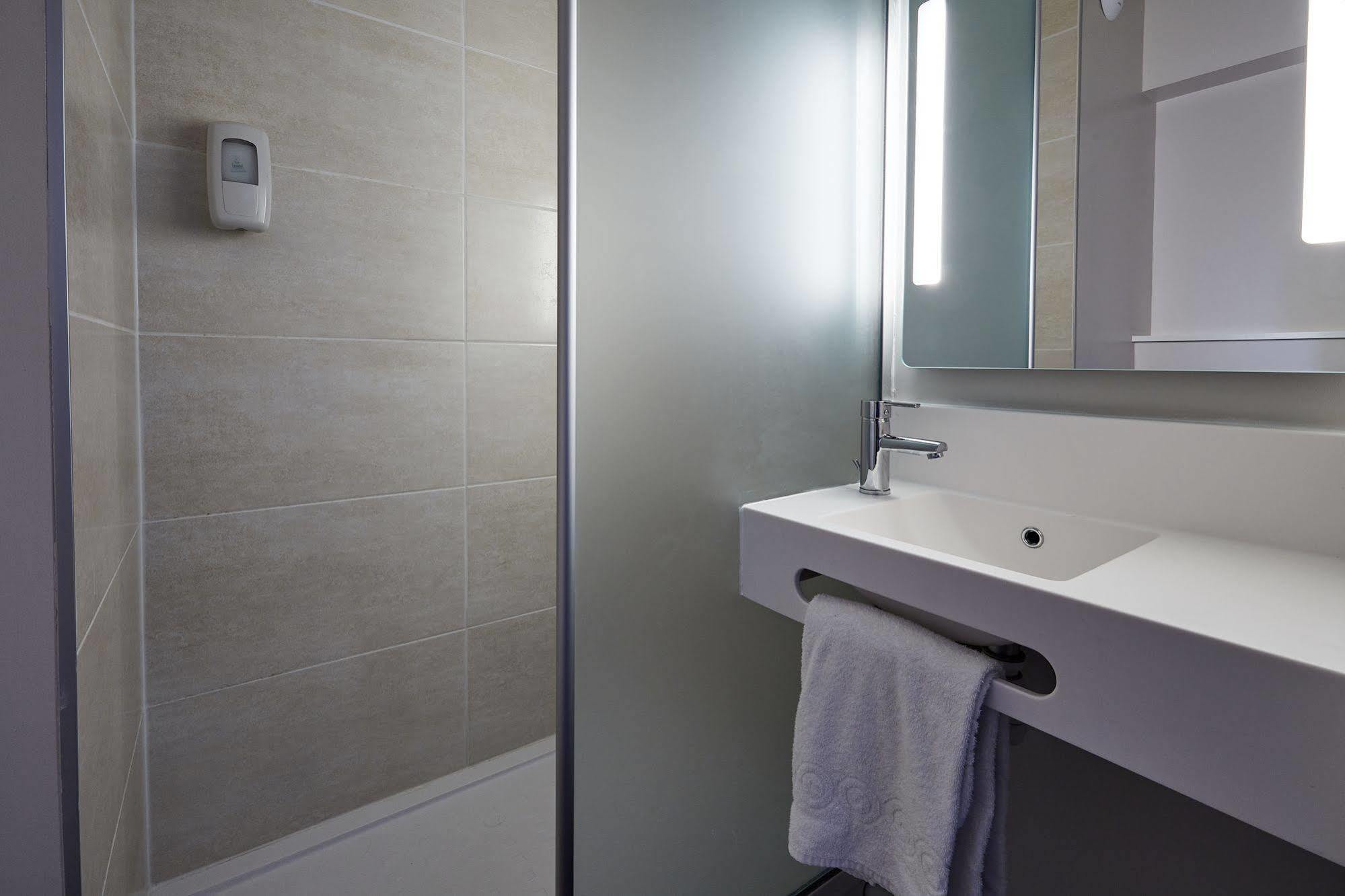B&B Hotel Troyes Barberey Buitenkant foto