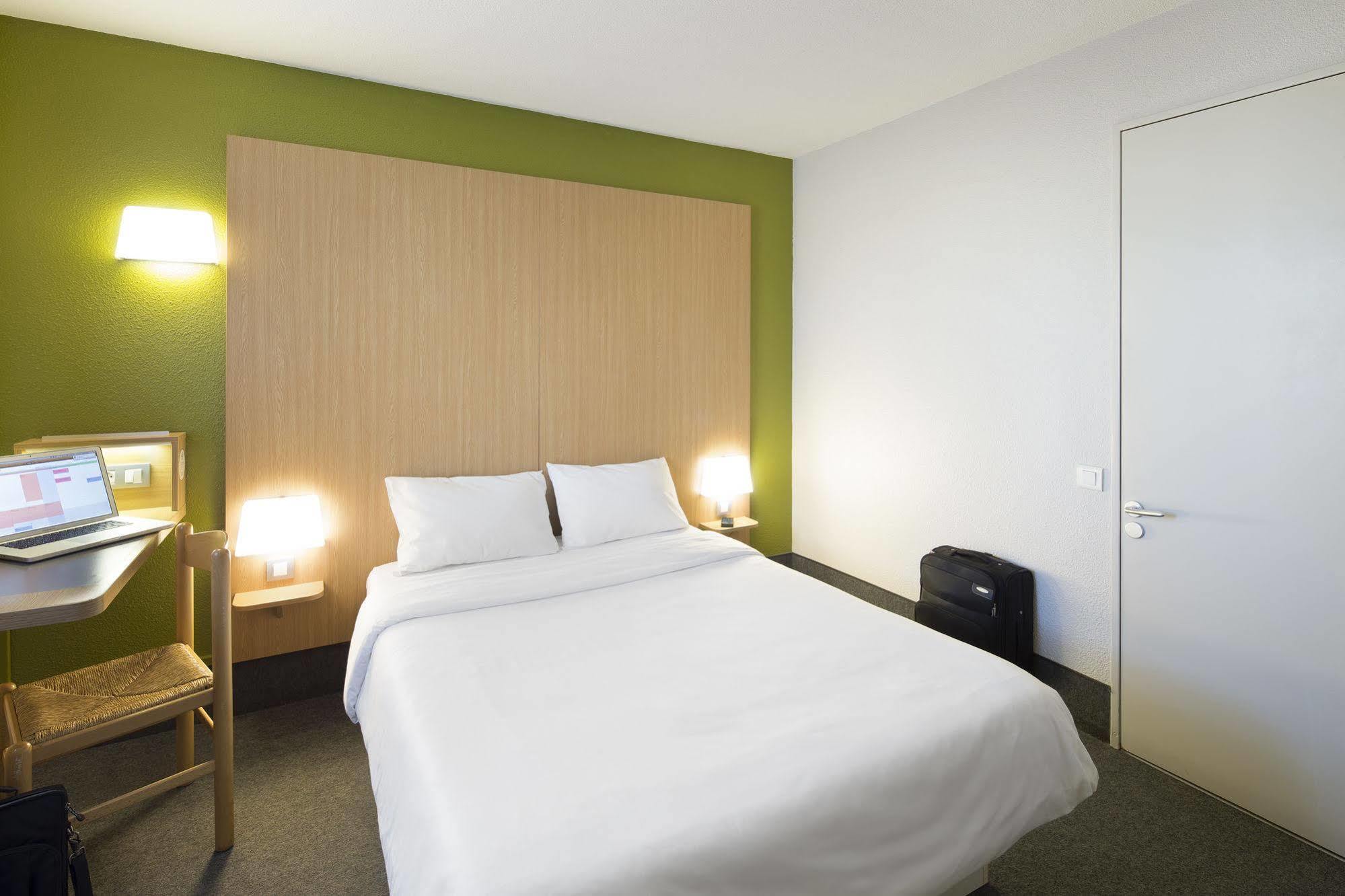 B&B Hotel Troyes Barberey Buitenkant foto